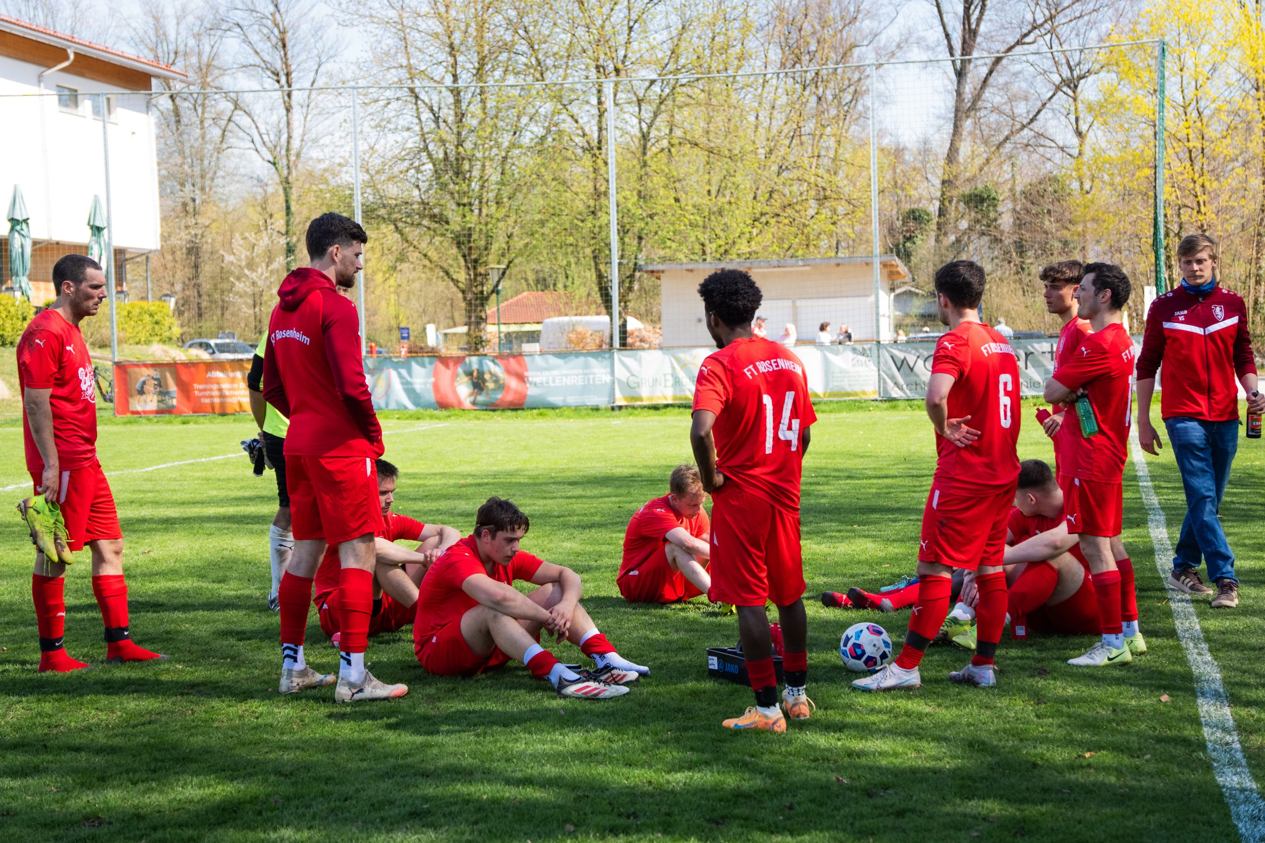 Heimspiel ohne Durchbruch: Unsere Erste trennt sich torlos vom FC Halfing