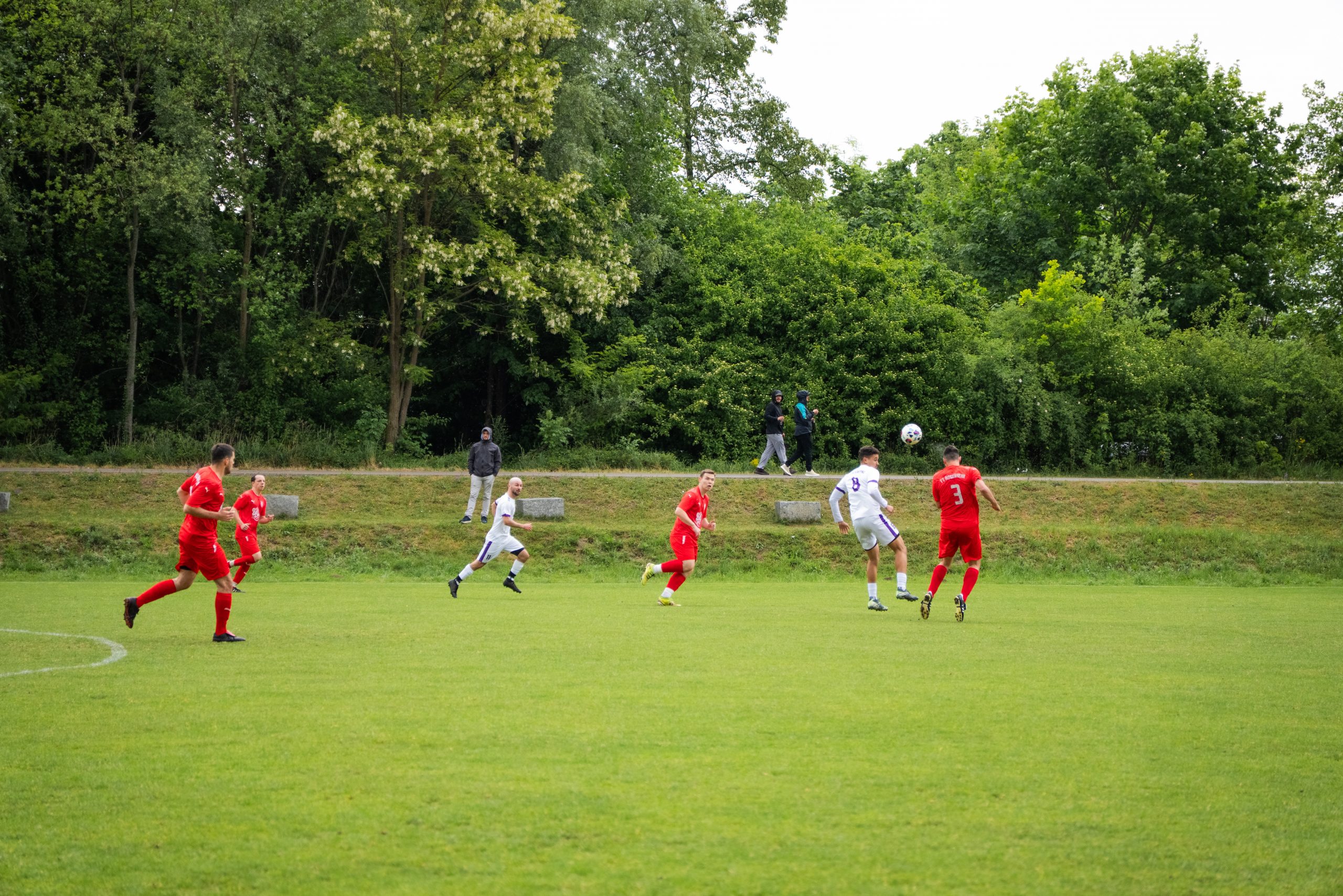 Heimspiel voller Höhen und Tiefen: Unsere Erste liefert sich ein wildes Duell mit Happing
